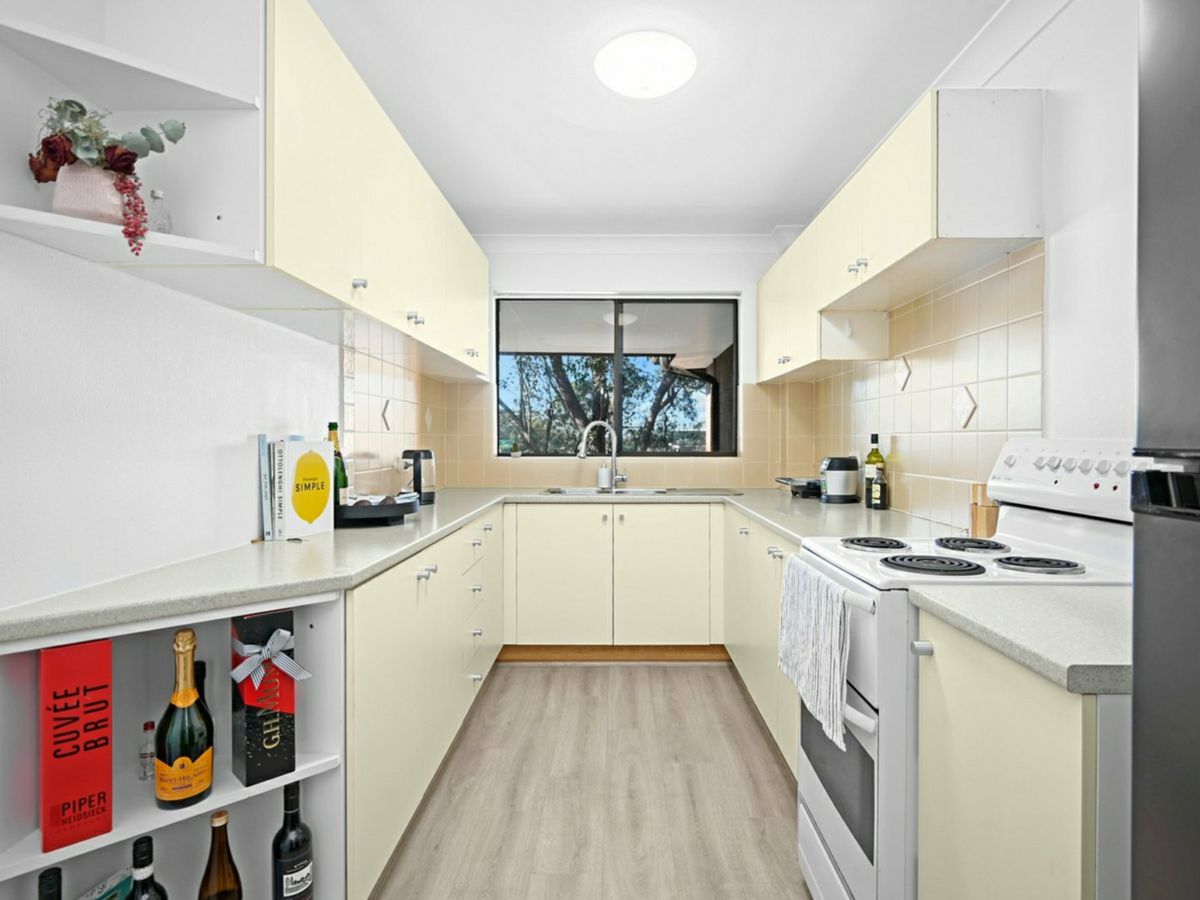 56/17 Busaco Road, Marsfield - image 2