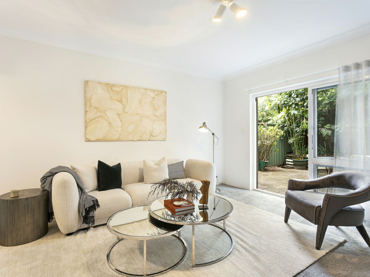 115 Ruthven Street, Bondi Junction - image 2