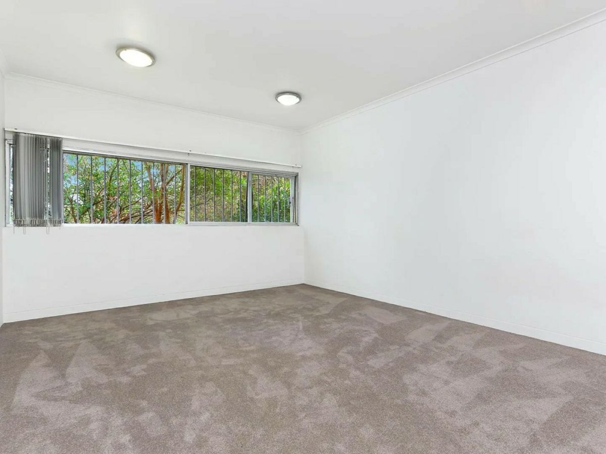106/10 New McLean Street, Edgecliff - image 2