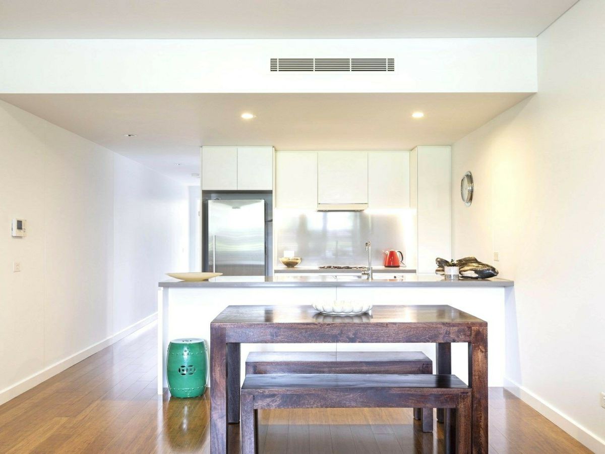 826C Elizabeth Street, Waterloo - image 2