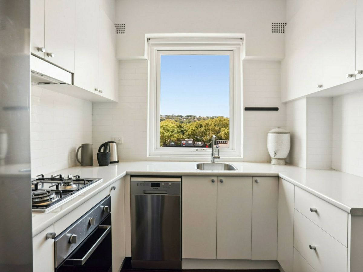 7/290 New South Head Road, Double Bay - image 3