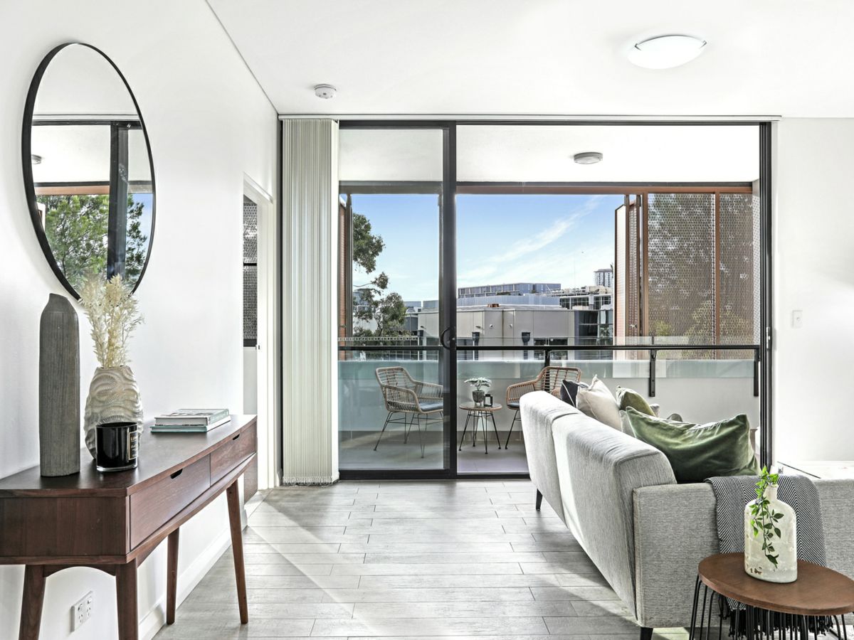 303/101 Dalmeny Avenue, Rosebery - image 3
