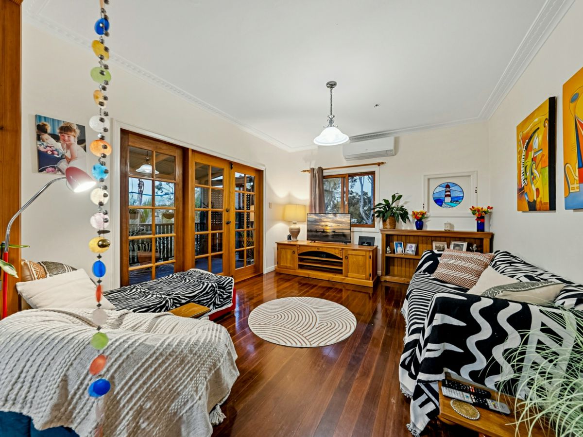 21 Earl Parade, Manly - image 3