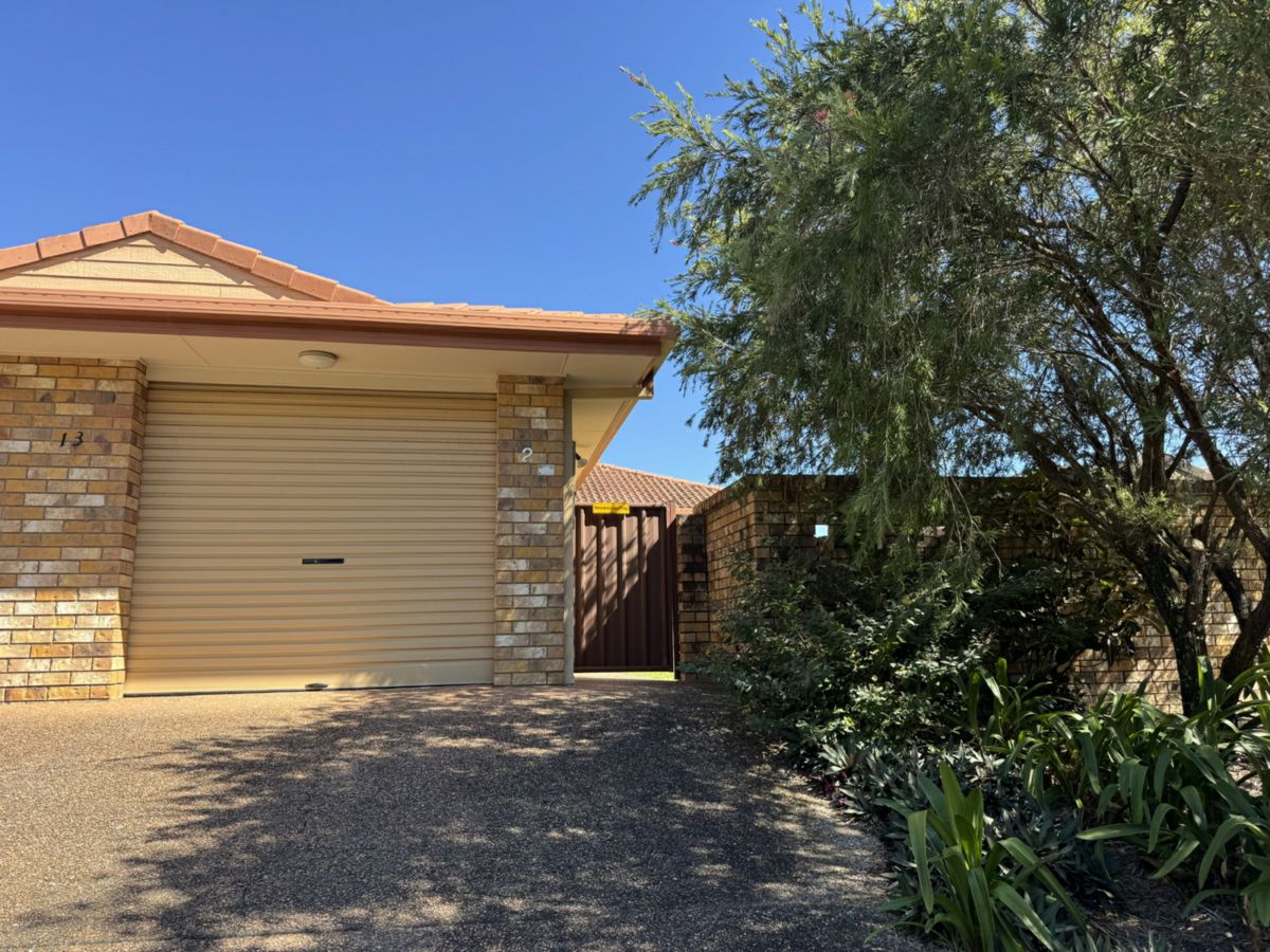 2/13 Bottlewood Court, BURLEIGH WATERS