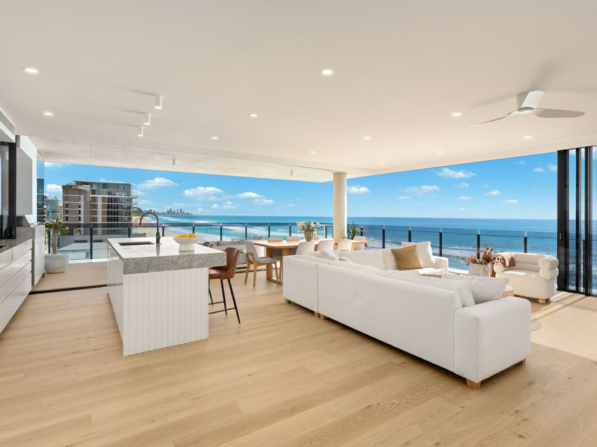 8/77 Jefferson Lane, Palm Beach - image 1