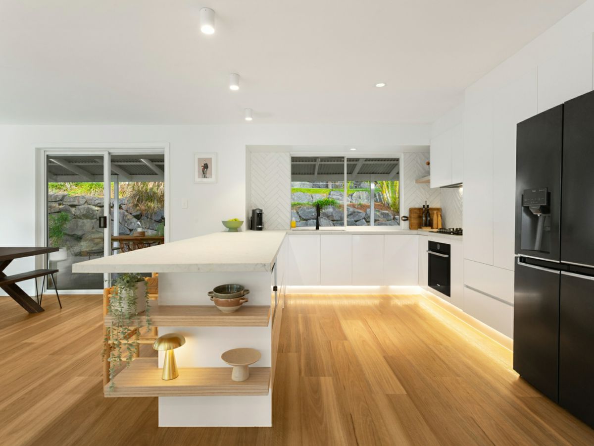 11 Rossmoyne Close, Elanora - image 3