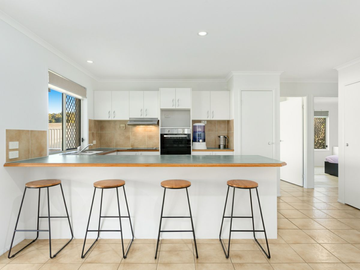 5 Mollys Place, Currumbin Waters - image 3