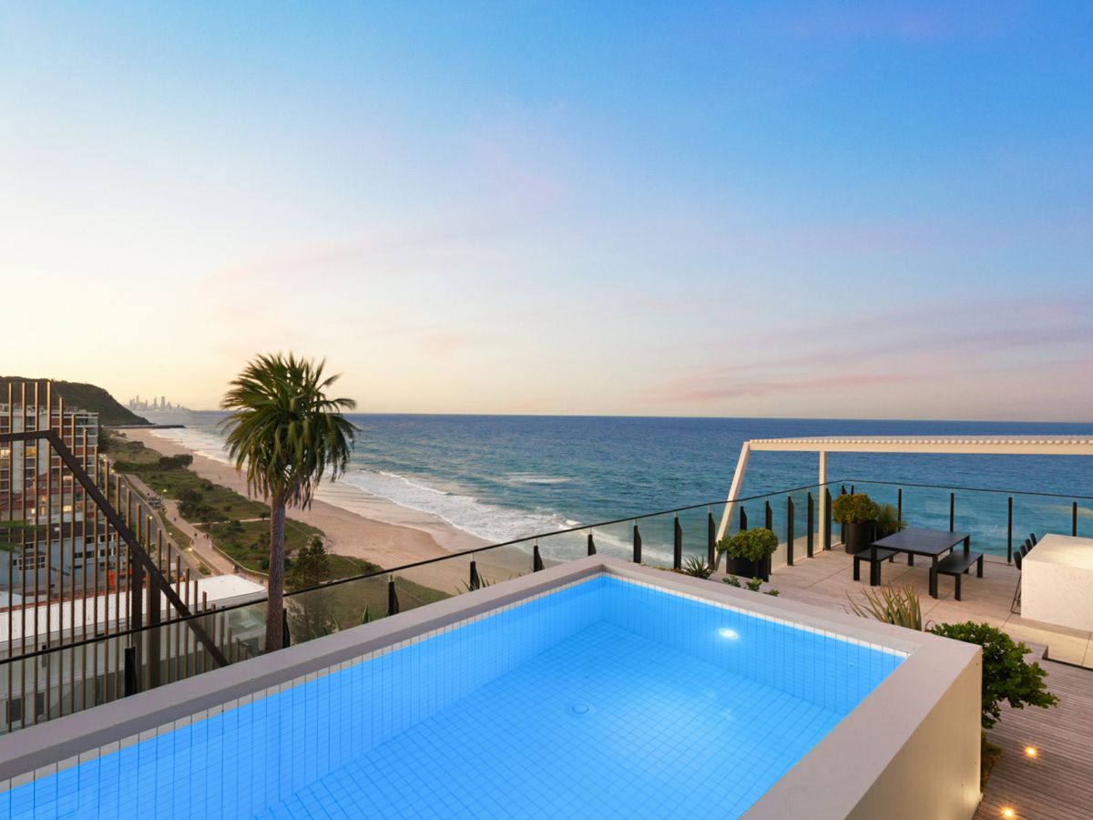 902/2 Twenty Third Avenue, Palm Beach - image 1