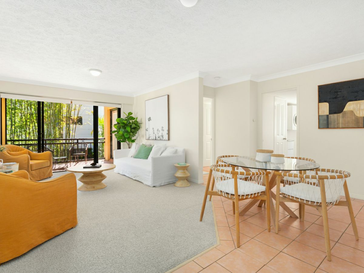 8/5 Tarni Avenue, Palm Beach - image 2