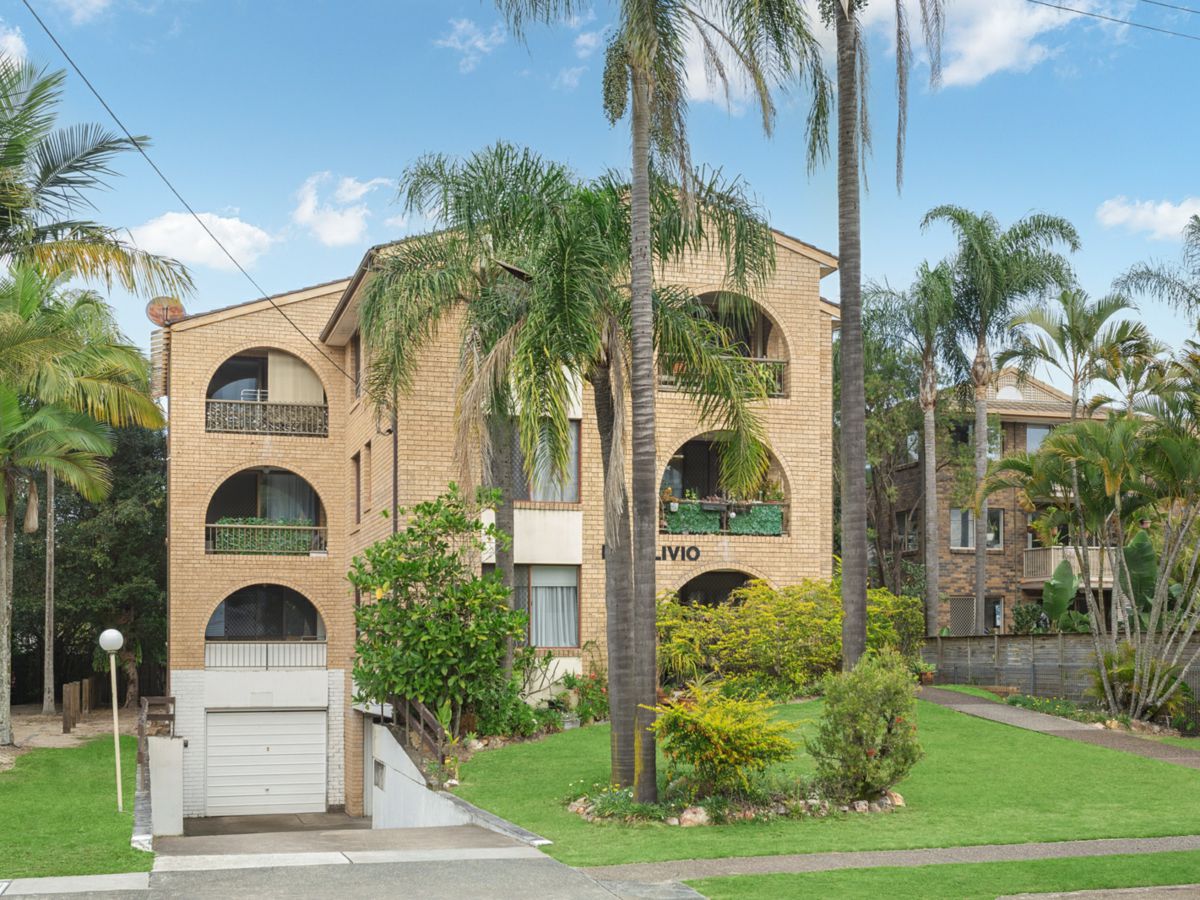 5/22 Genoa Street, Surfers Paradise - image 2