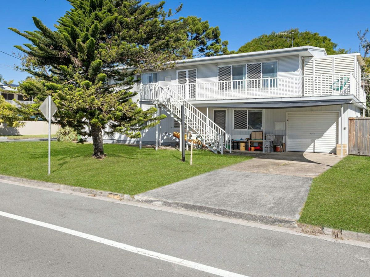 16 Townson Avenue, Palm Beach - image 1