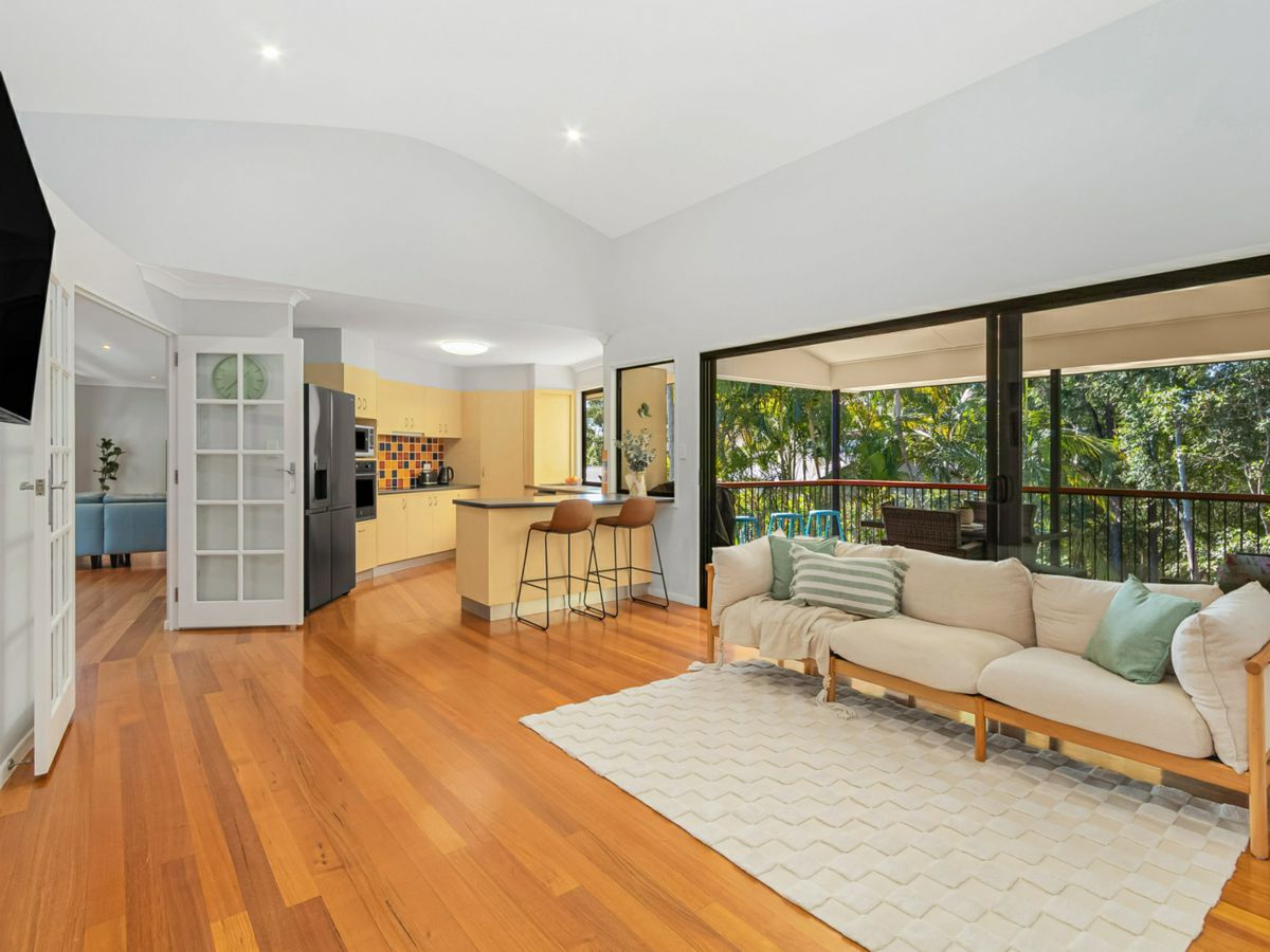 5 Forest Court, Elanora - image 3