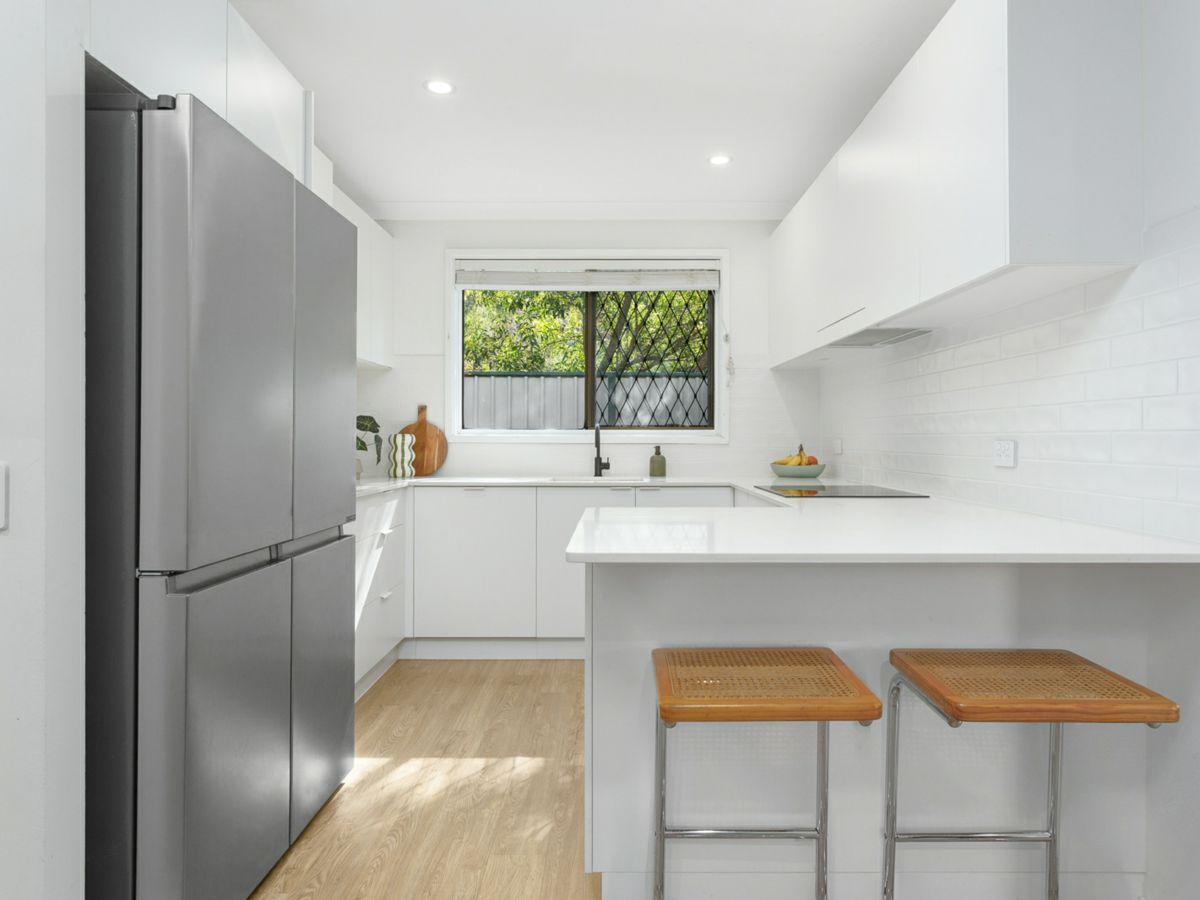 2/59 Darnel Street, Elanora - image 2