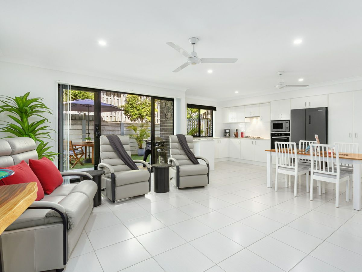 27/7 Border Drive North, Currumbin Waters - image 2