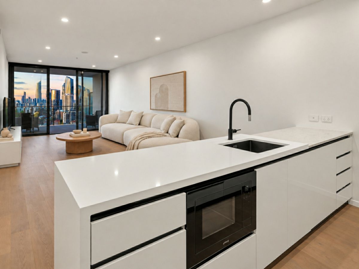 60/18 Chelsea Avenue, Broadbeach - image 3
