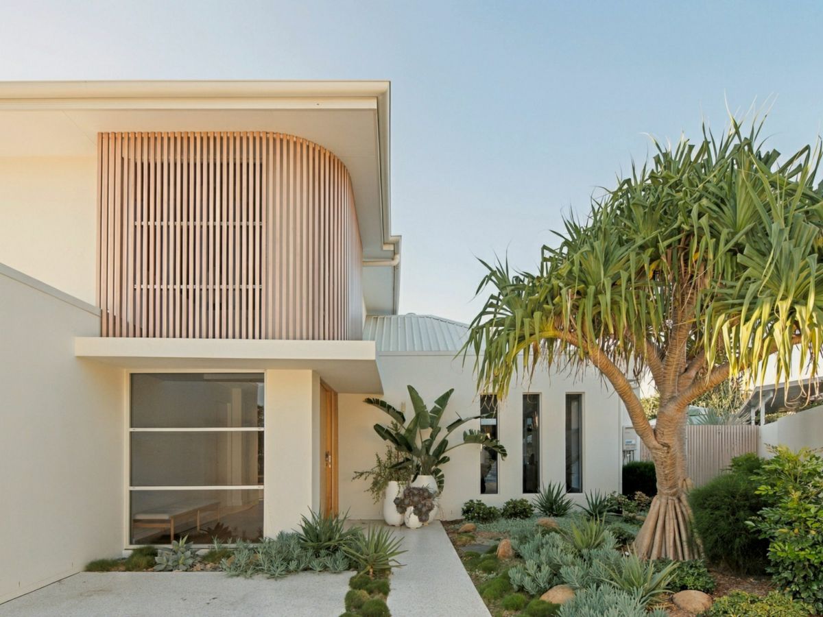 828 Legend Trail, Robina - image 3
