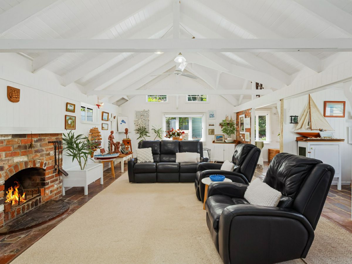 583 Trees Road, Tallebudgera - image 2