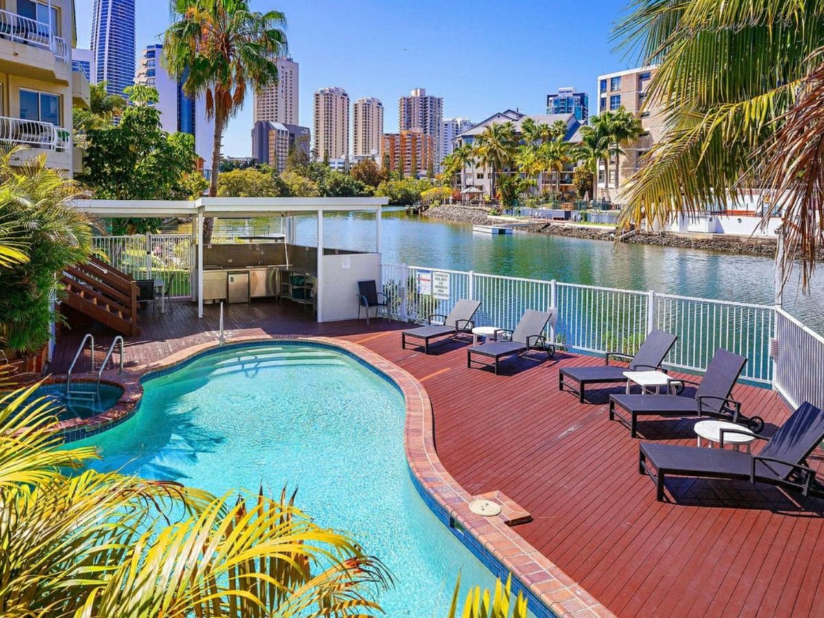 20/37 Peninsular Drive, Surfers Paradise - image 1