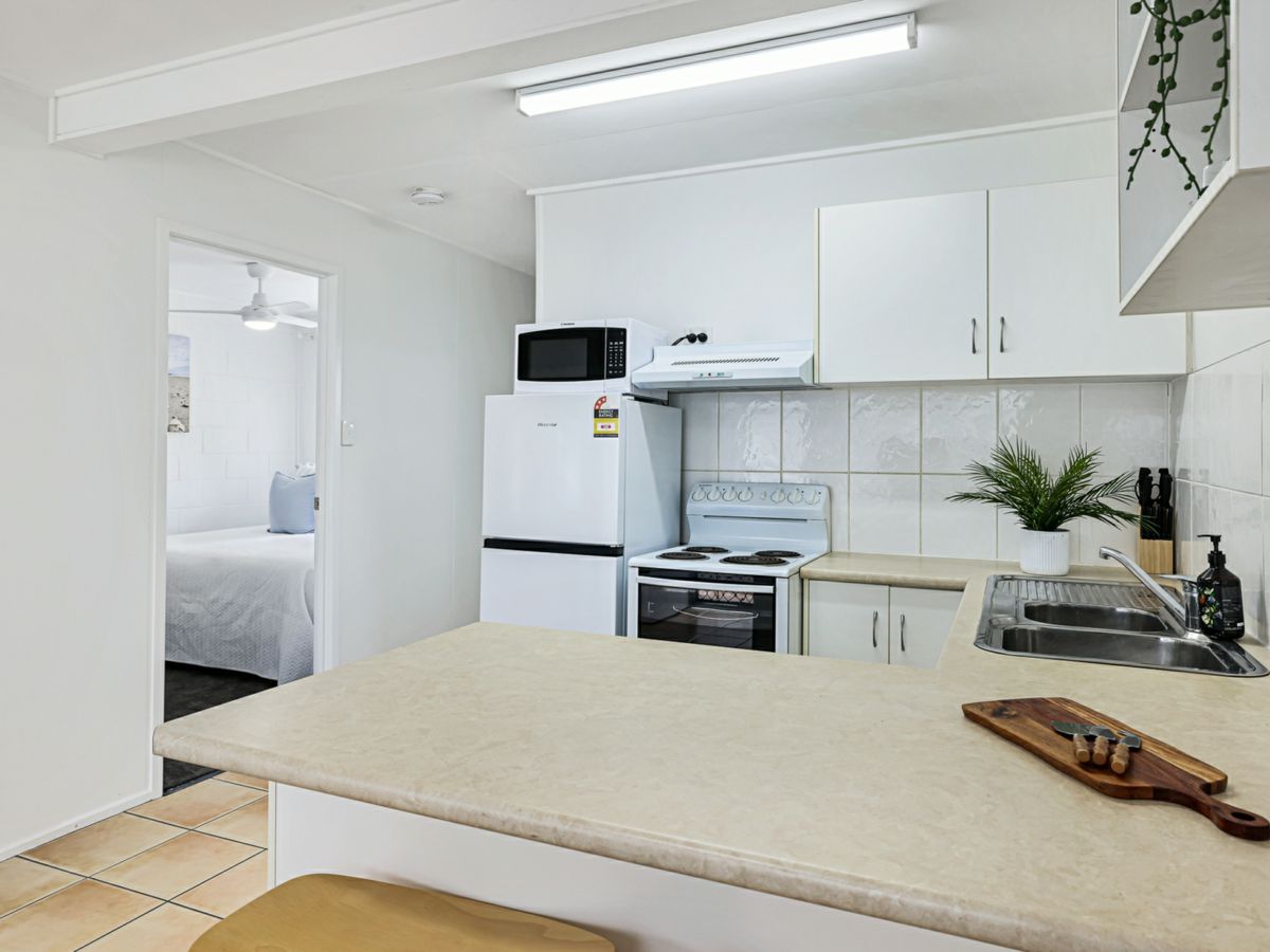 1/33 Miller Street, Bargara - image 1