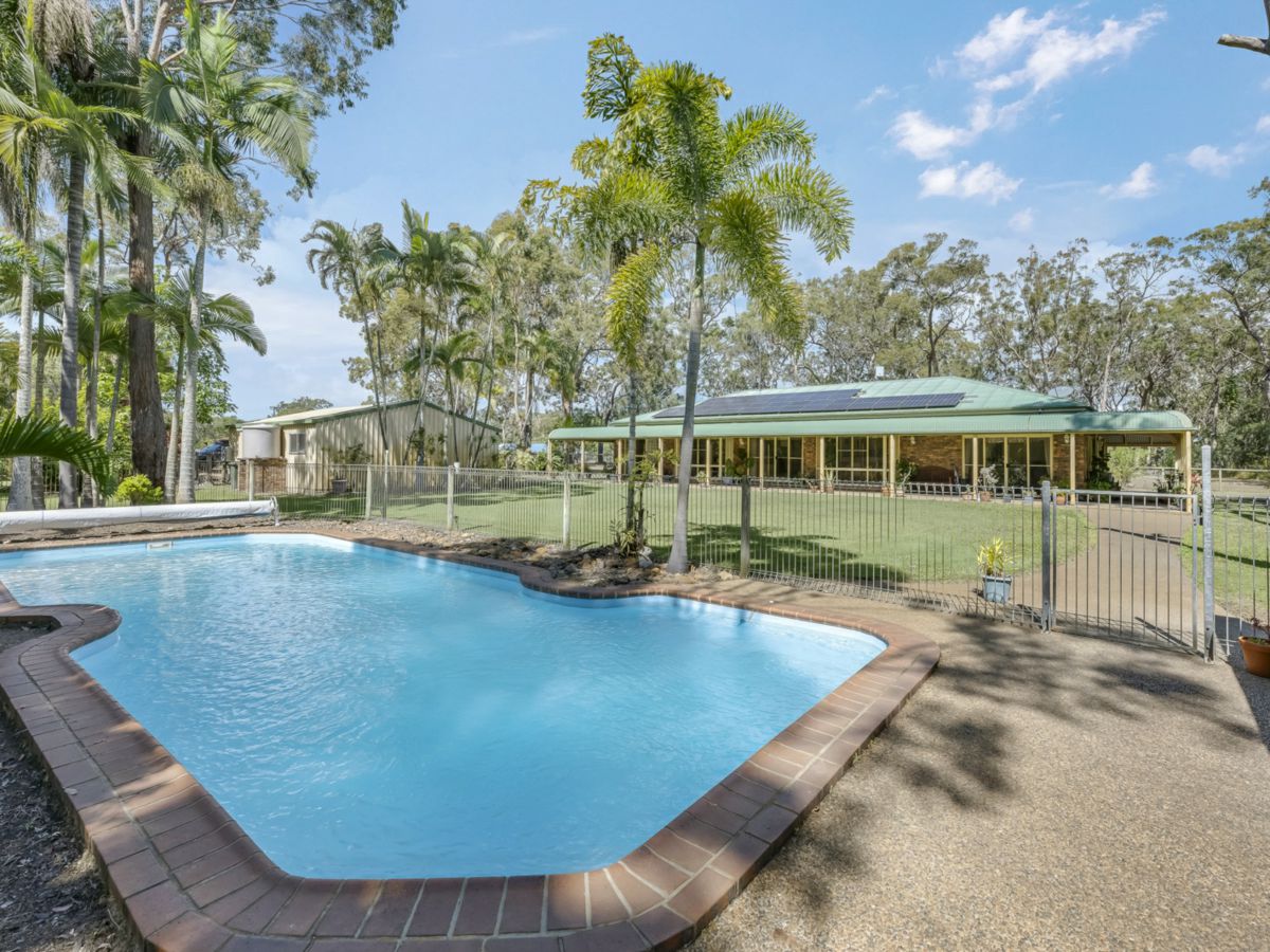 14 Hannah Court, Moore Park Beach - image 1