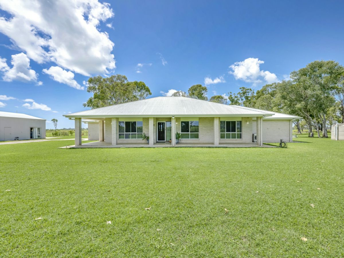 1065 Elliott Heads Road, Innes Park - image 1