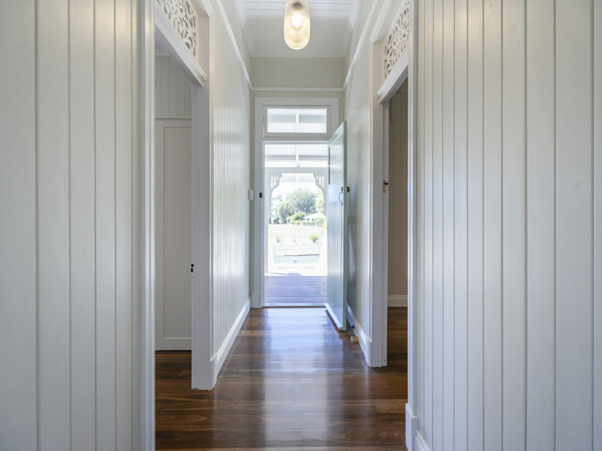 27 Royal Boulevard, Moore Park Beach - image 3