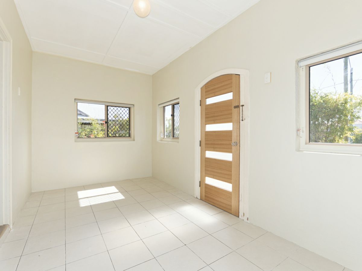 200 Walker Street, Svensson Heights - image 3