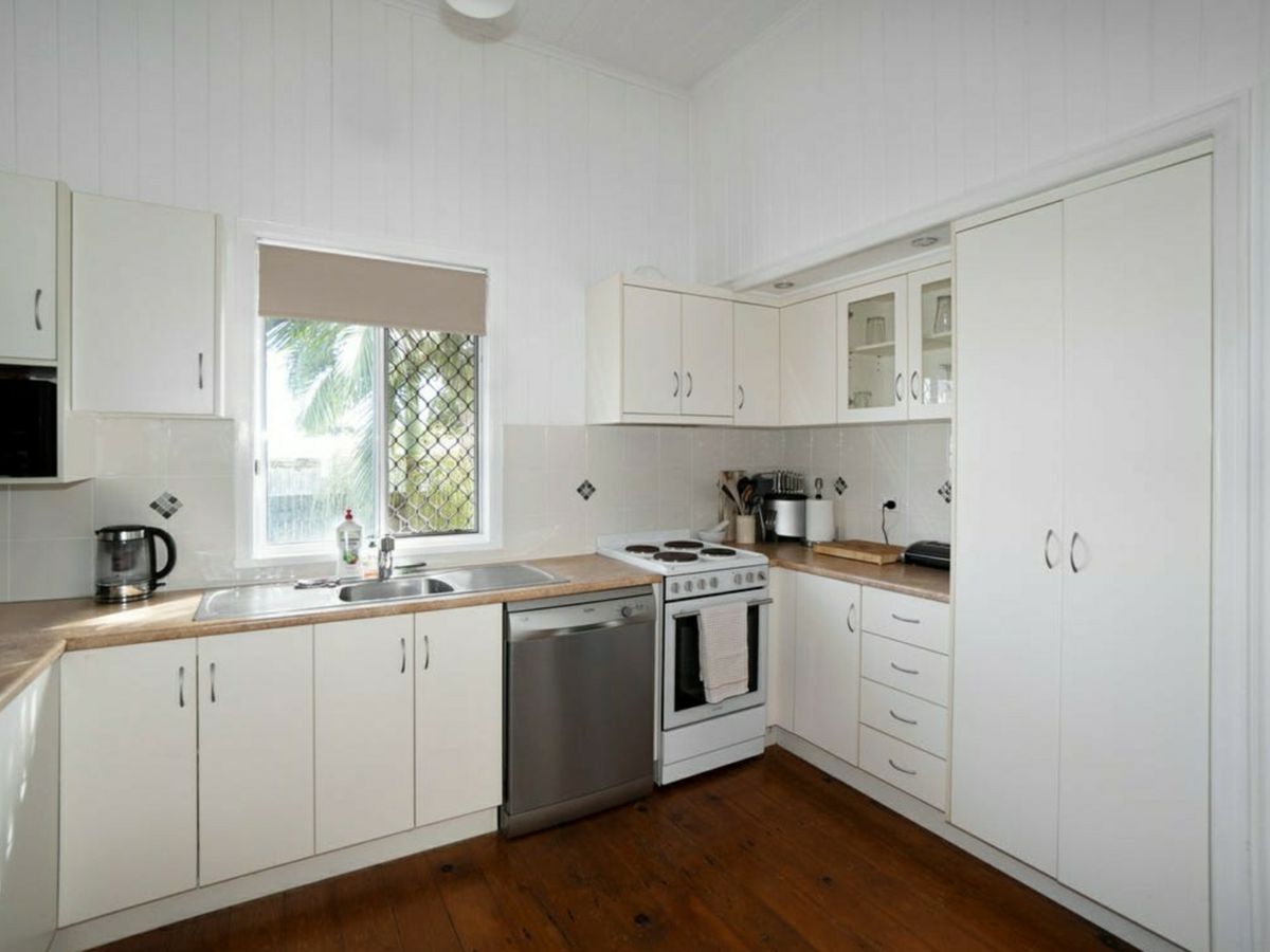 136 Barolin Street, Walkervale - image 3