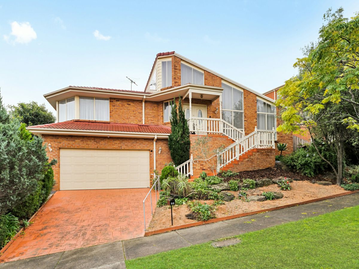 33 Avebury Drive, Berwick - image 1