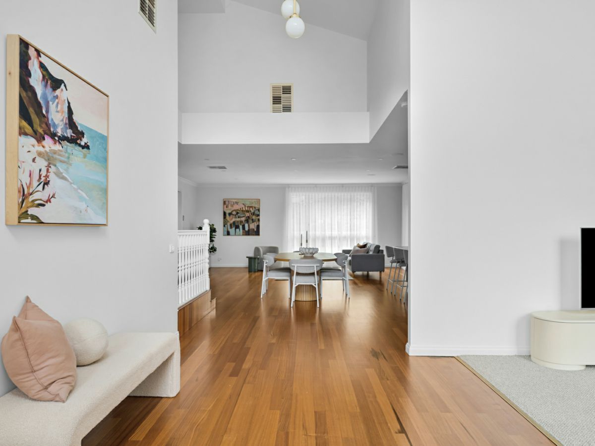 33 Avebury Drive, Berwick - image 2