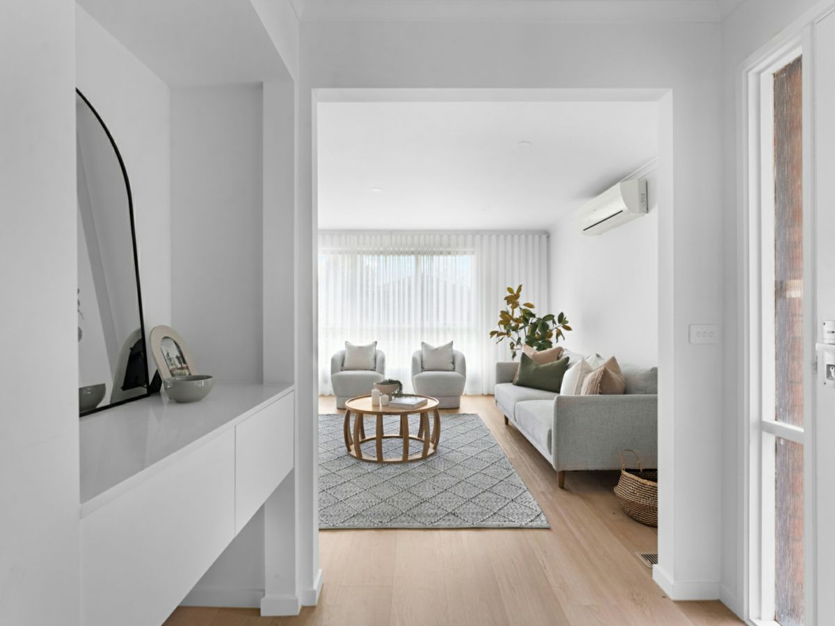 1 Parklea Close, Narre Warren - image 2