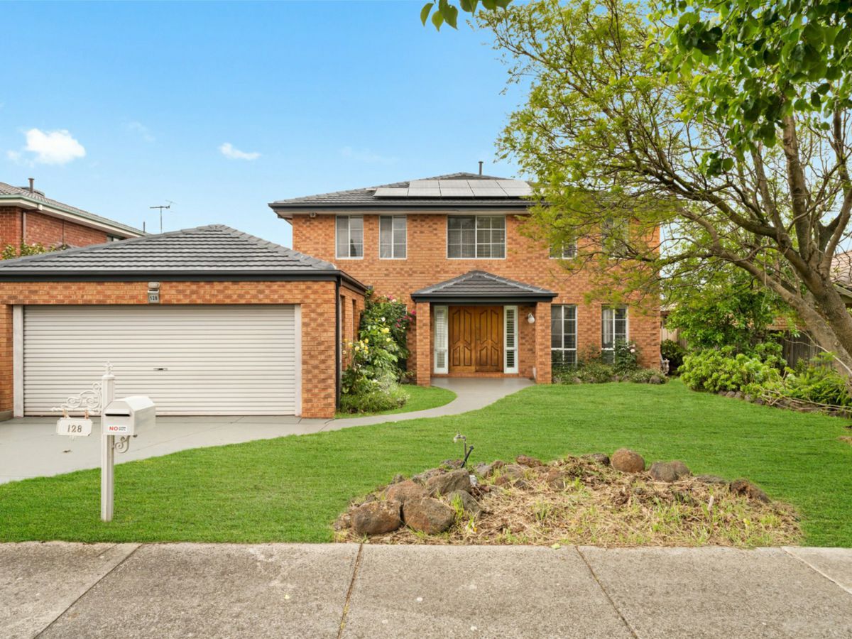 128 Maramba Drive, Narre Warren - image 1