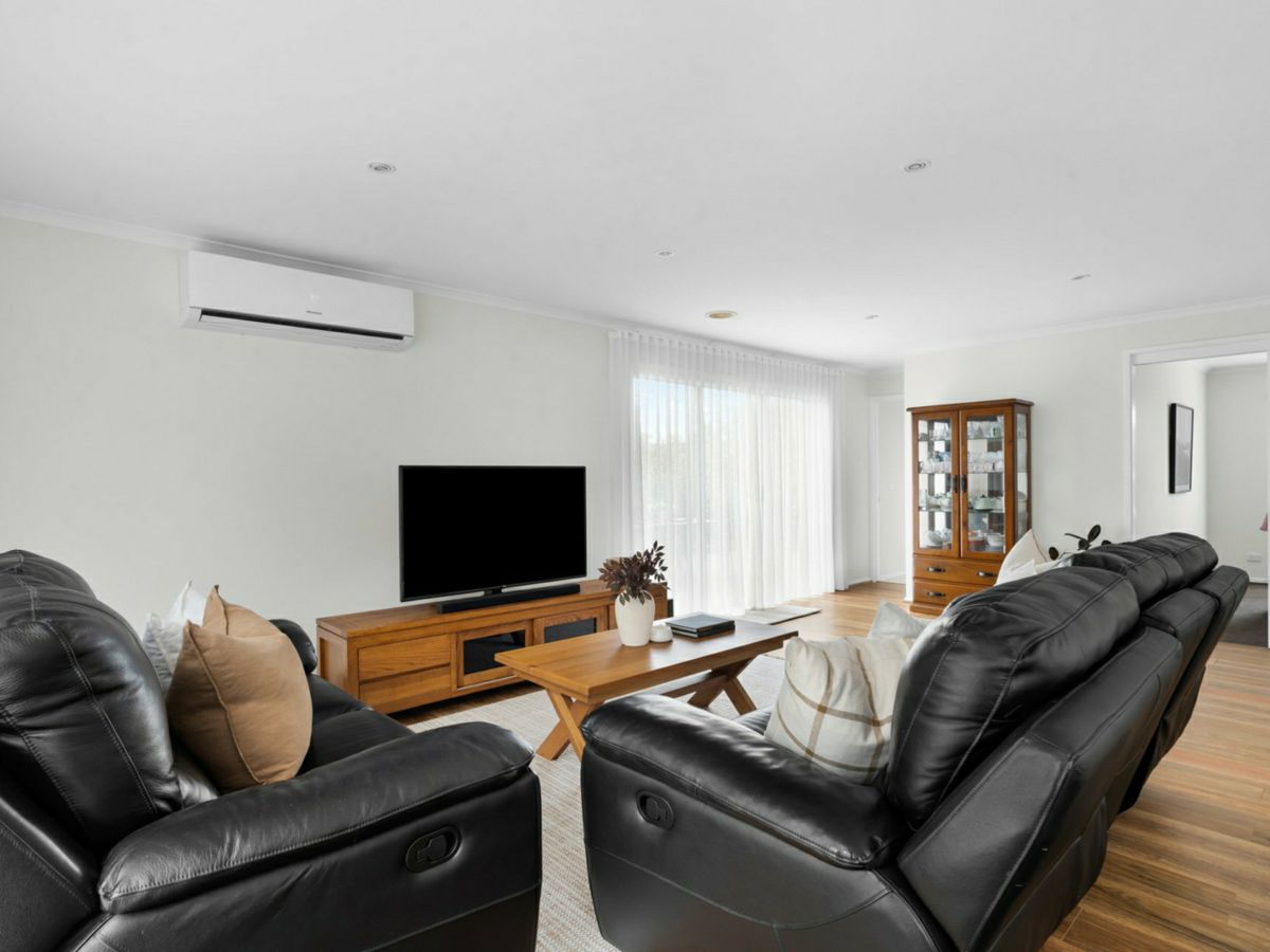 128 Maramba Drive, Narre Warren - image 2
