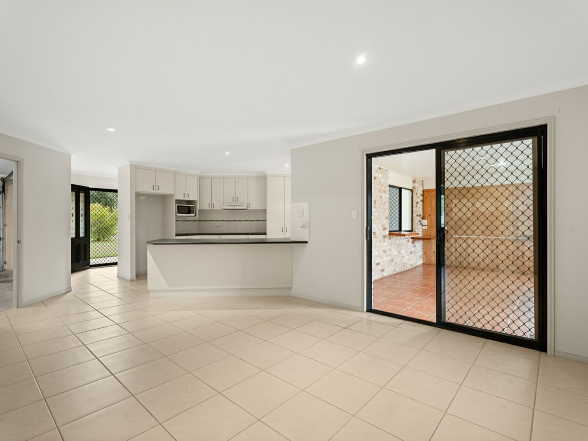 255 Woocoo Drive, Oakhurst - image 3
