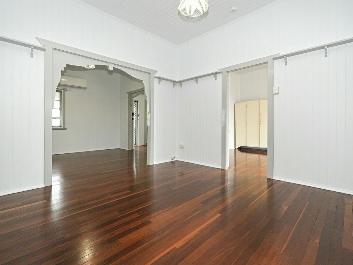 363 Lennox Street, Maryborough - image 1