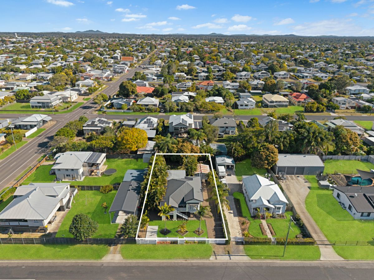 54 Frank Street, Maryborough - image 2