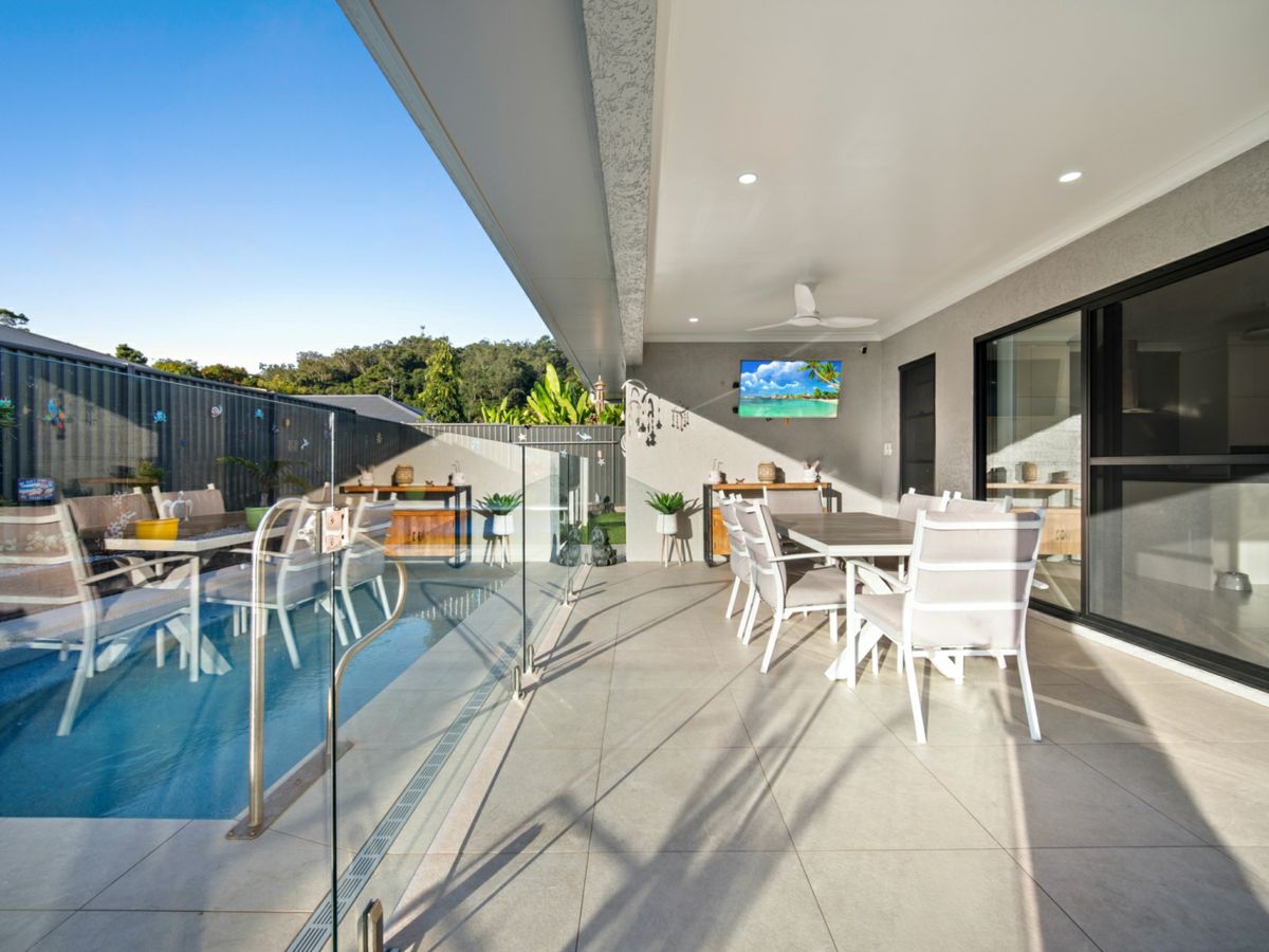 4 Glasswing Court, Bentley Park - image 2