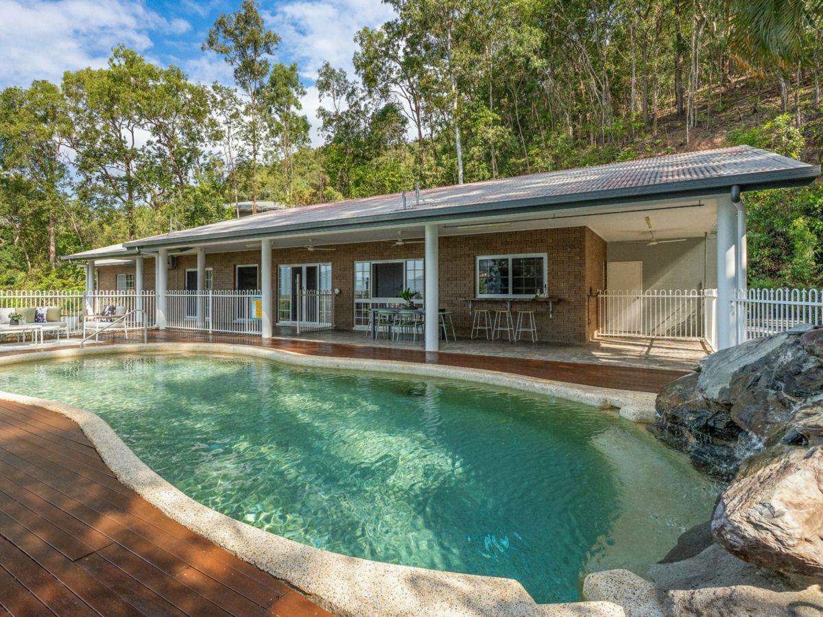 38-40 Jamieson Close, Gordonvale - image 1