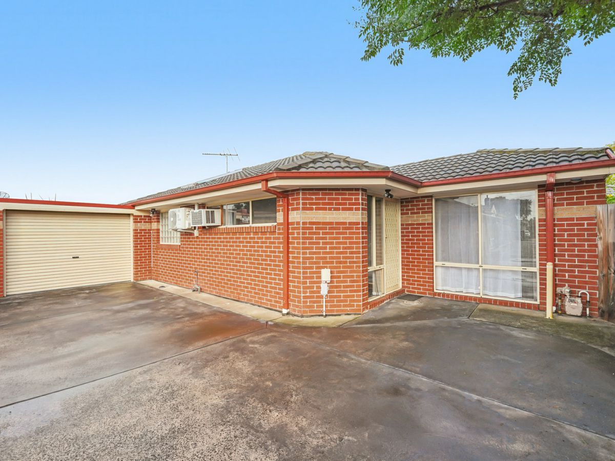 3/8 Rutherglen Street, Noble Park - image 1