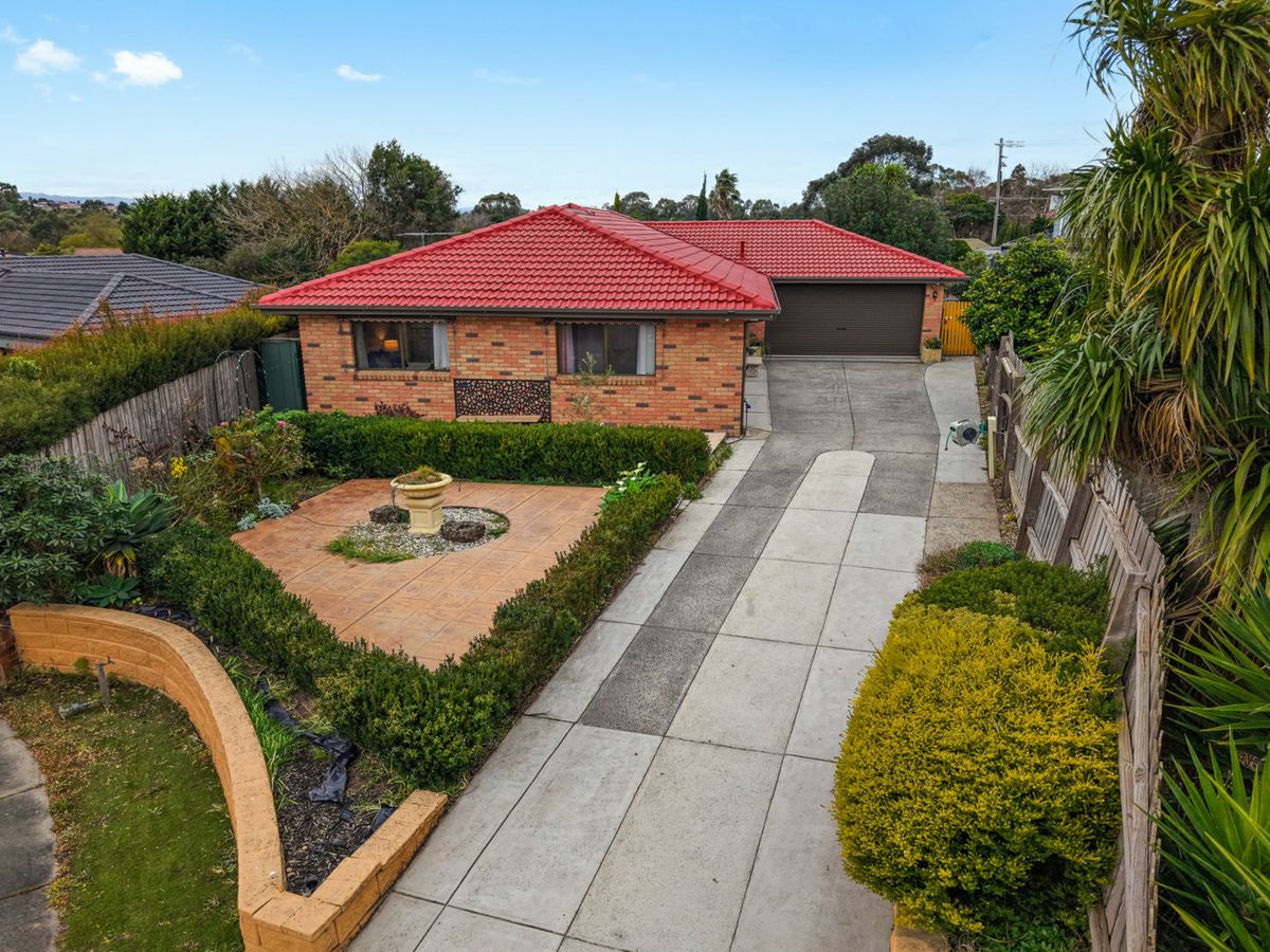 11 Tripoli Court, Hallam - image 1