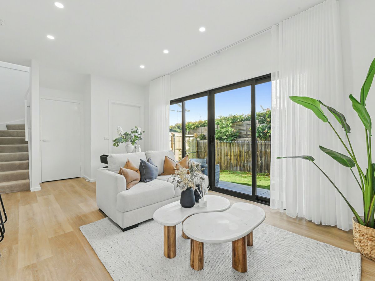 2/215 Eastbourne Road, Rosebud - image 2