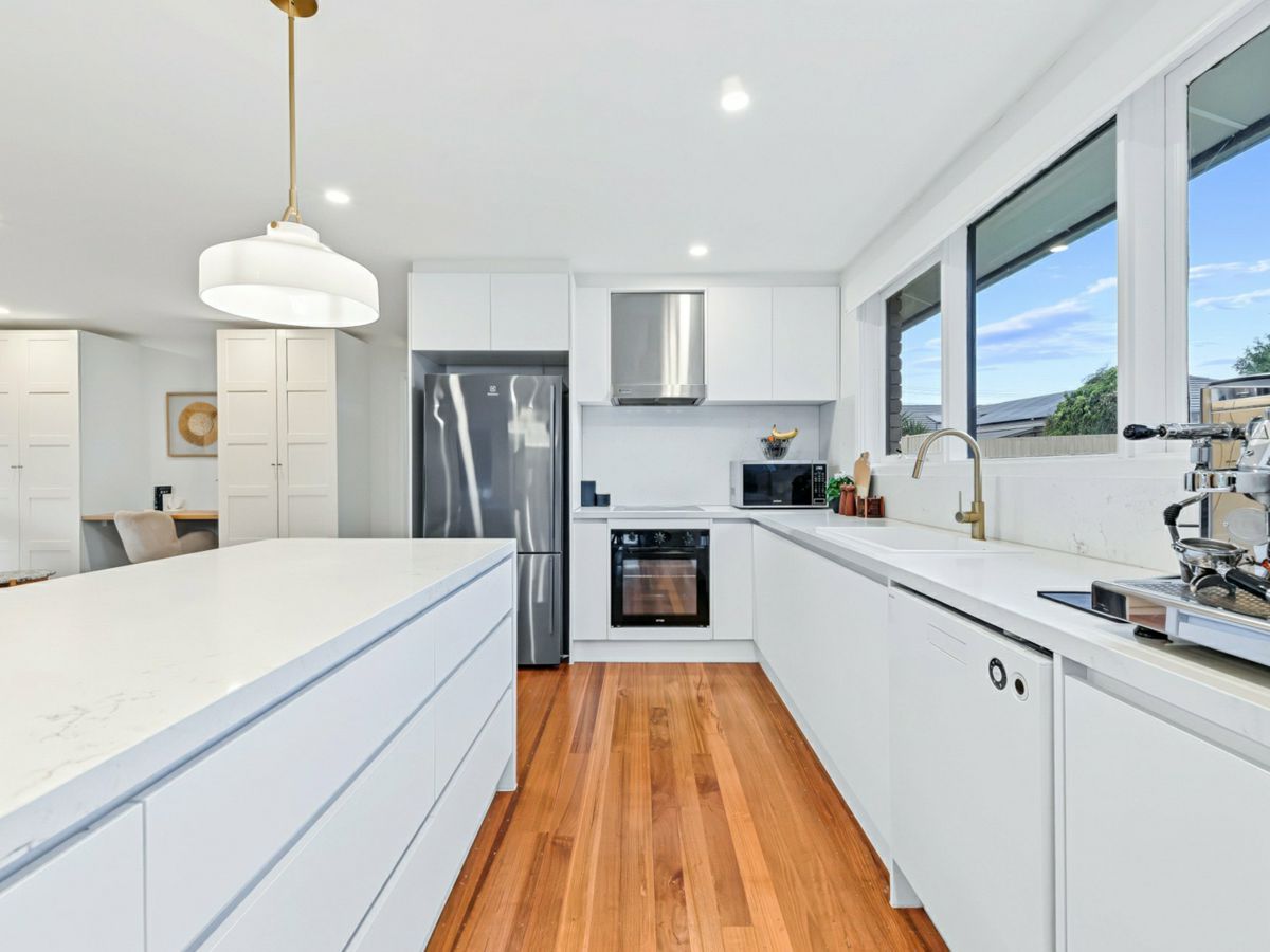 1 Bunnerong Crescent, Noble Park - image 1