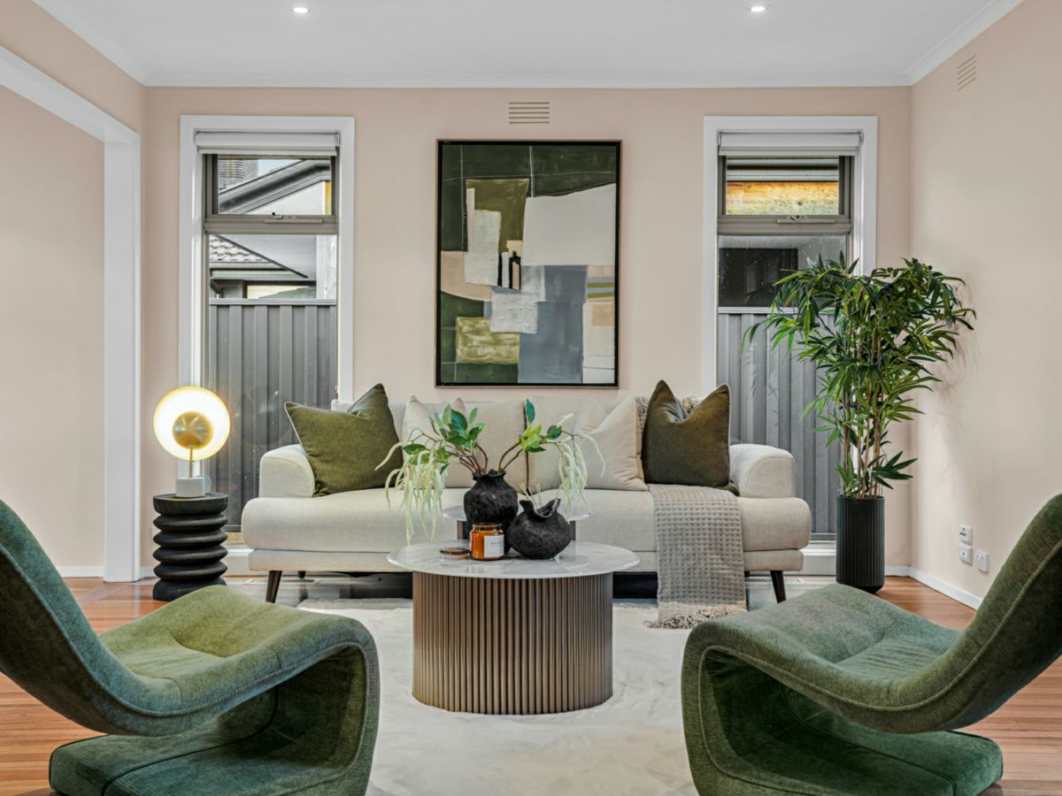 8 Beach Court, Keysborough - image 2