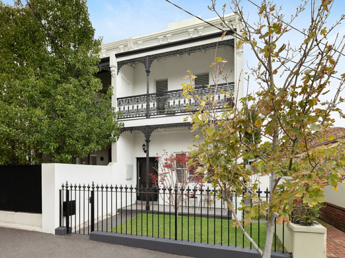 17 Byron Street, Elwood - image 1