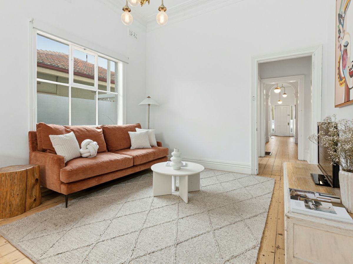 17 Byron Street, Elwood - image 3