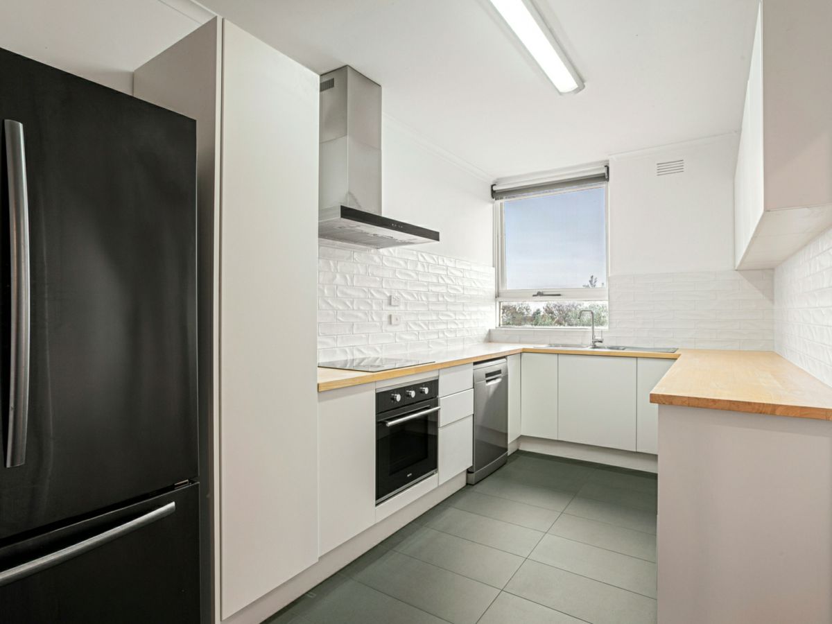 15/203 Alma Road, St Kilda East - image 2