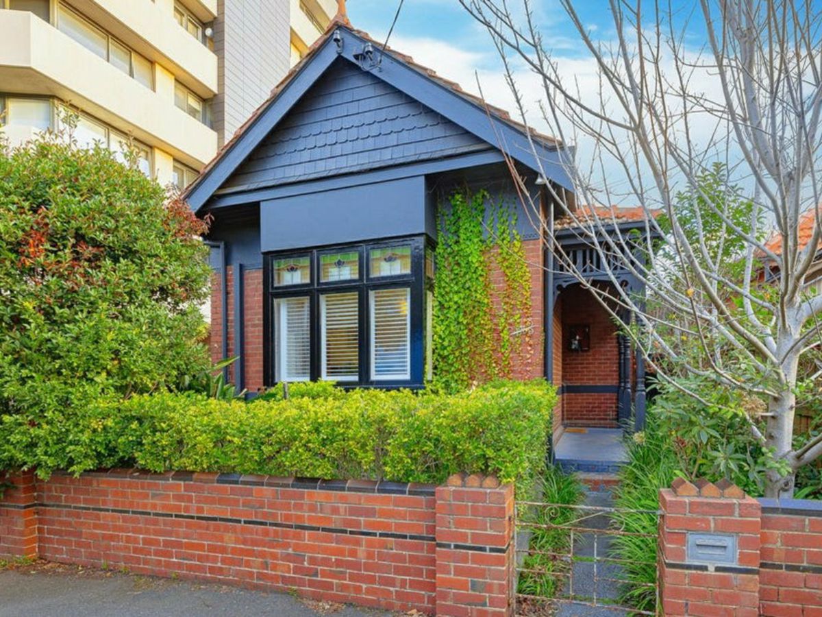 196 Canterbury Road, St Kilda West - image 1
