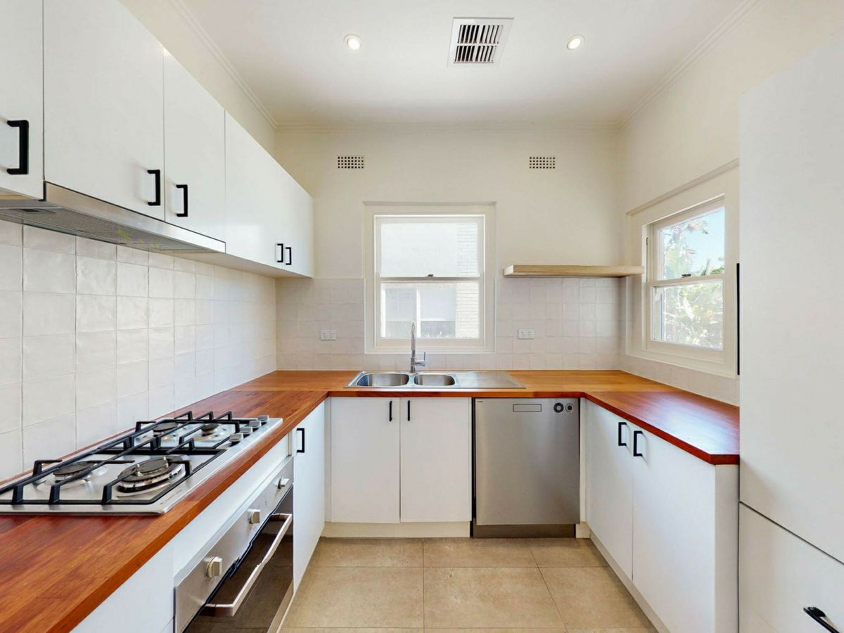 4/17 Joyce Street, Elwood - image 3