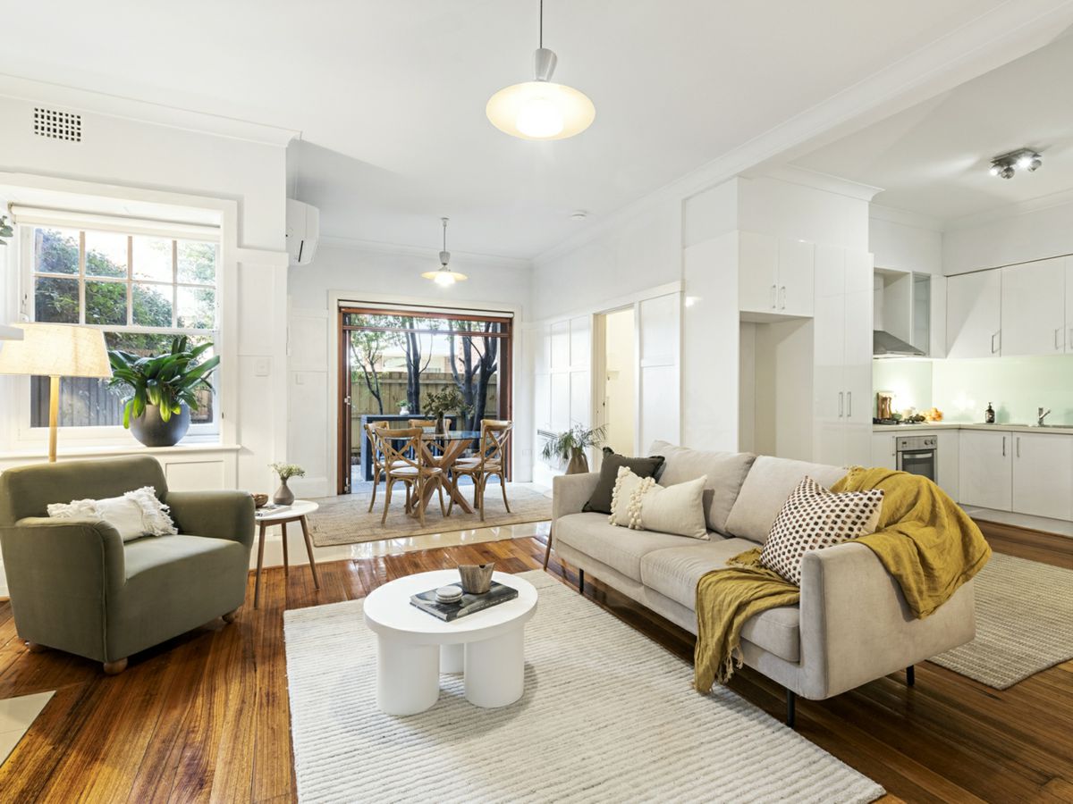 8/129 Brighton Road, Elwood - image 2