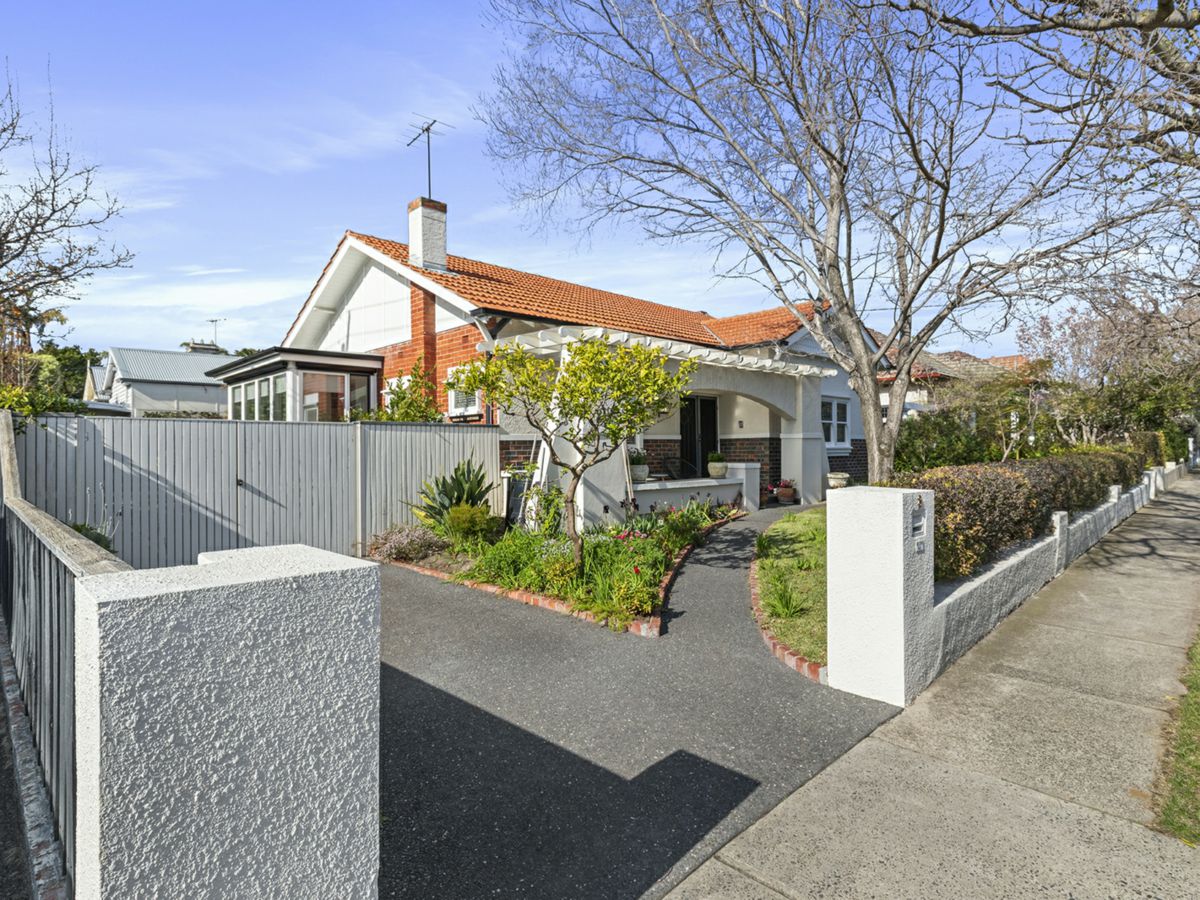 8 Somers Street, Balaclava - image 1